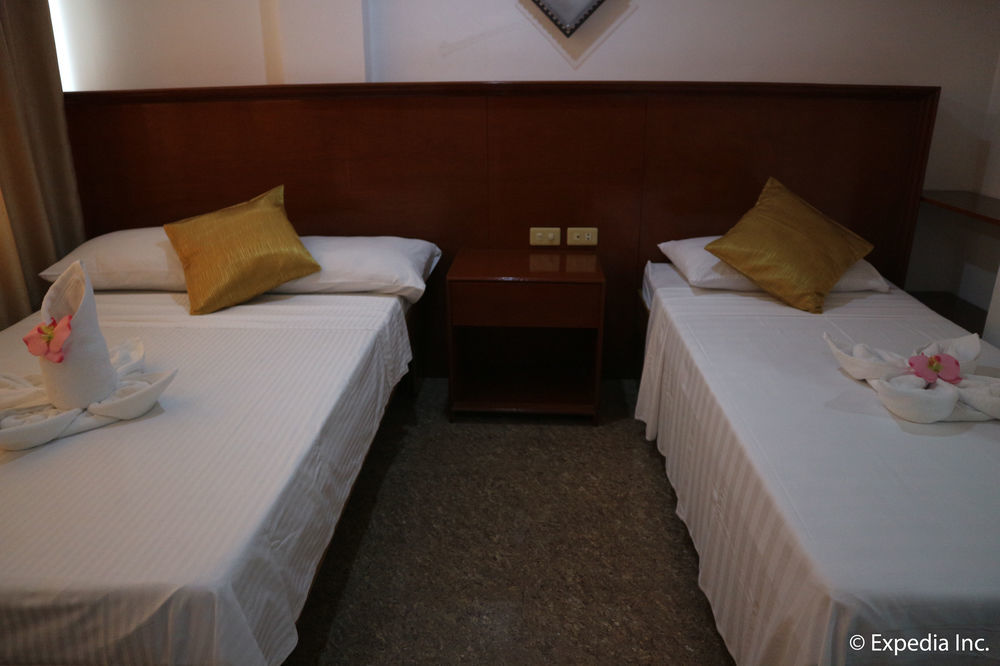 Blue Lotus Hotel Balabag  Zewnętrze zdjęcie